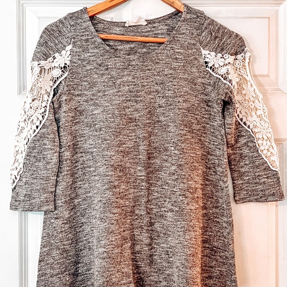 Gray lace shoulder sweater - Picture 1 of 1